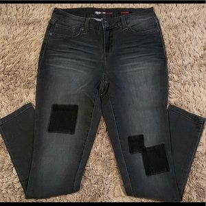 NWOT Style & Co Black Stretchy Ankle Jeggings 4P